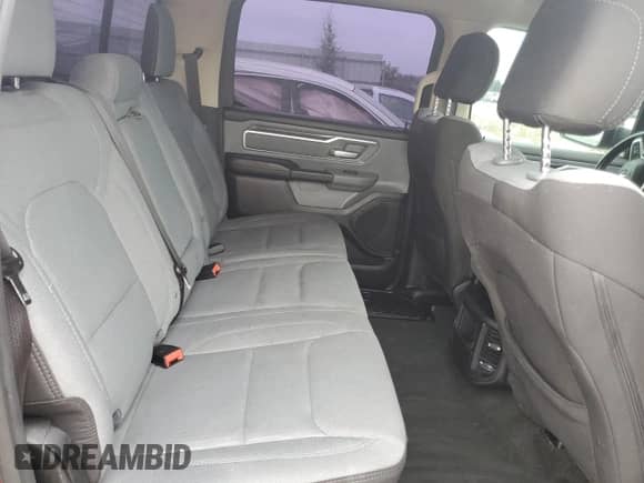 2020 Ram 1500 Big Horn z VIN 1C6RREFG3LN119738, wystawiony jako Copart lot #74769604 z przebiegiem Nie podano mil oraz Nie do naprawy • Non repairable. Historia ofert i sprzedaży dostępna na DreamBid. Obrazek 11.