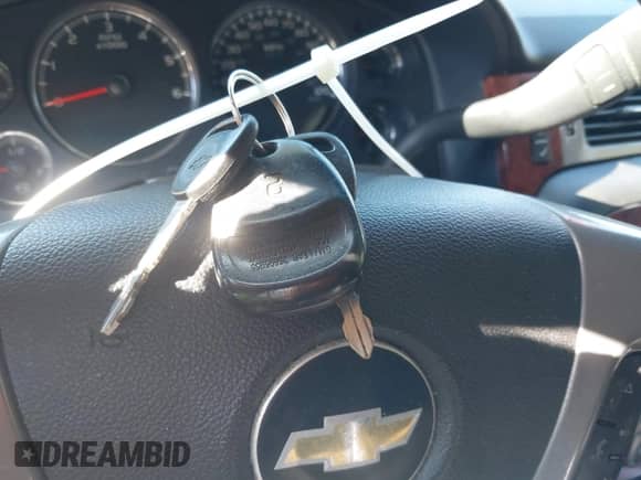 2013 Chevrolet Suburban LT с VIN 1GNSKJE76DR355813, выставлен на аукционе IAAI как лот 43511998 с пробегом 237 264 миль миль и . История ставок и продаж доступна на DreamBid. Изображение 11.