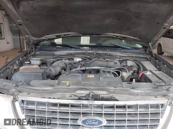 2003 Ford Explorer XLT with VIN 1FMZU63K83ZA92143, listed as a IAAI auction lot 42437278 with 286,800 mi miles and . Bid and sale history available at DreamBid. Image 10.