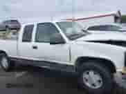 1996 Chevrolet Silverado 1500 with VIN 1GCEK19R8TE251962, listed as a IAAI auction lot 43391675 with 329,983 mi miles and . Bid and sale history available at DreamBid. Image 13.