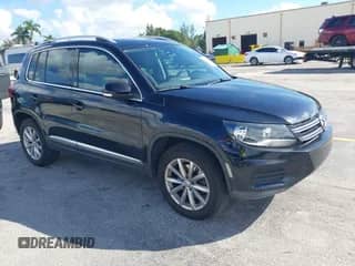 2017 Volkswagen Tiguan Wolfsburg Edition с VIN WVGRV7AX6HW507292, выставлен на аукционе IAAI как лот 43558648 с пробегом 60 125 миль миль и . История ставок и продаж доступна на DreamBid. Изображение 1.