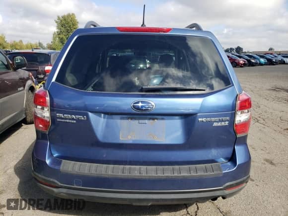 2015 Subaru Forester Premium z VIN JF2SJADCXFH584659, wystawiony jako Copart lot #85191045 z przebiegiem 81 778 mil mil oraz Szkoda całkowita • Salvage title. Historia ofert i sprzedaży dostępna na DreamBid. Obrazek 6.
