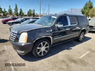 2010 Cadillac Escalade ESV Premium with VIN 1GYUKJEF6AR116339, listed as a Copart auction lot 71534705 with 166,949 mi miles and Clean title. Bid and sale history available at DreamBid. Image 1.