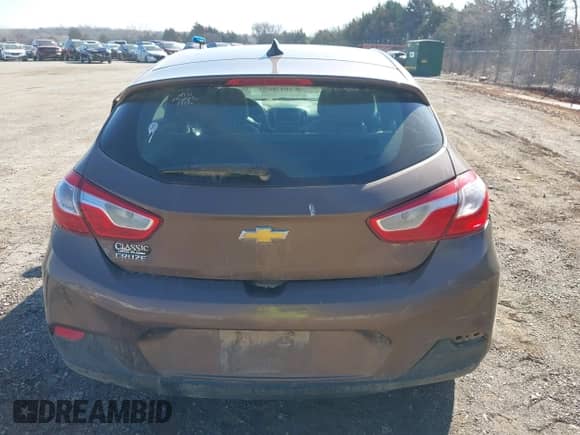 2019 Chevrolet Cruze LS с VIN 3G1BC6SMXKS557893, выставлен на аукционе IAAI как лот 41683647 с пробегом 120 567 миль миль и . История ставок и продаж доступна на DreamBid. Изображение 17.