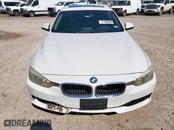 2015 BMW 3 Series 328i with VIN WBA3C1C5XFK123865, listed as a Copart auction lot 71325385 with 209,902 mi miles and Salvage title. Bid and sale history available at DreamBid. Image 5.
