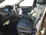 2023 Jeep Grand Cherokee Overland с VIN 1C4RJGDG9PC669610, выставлен на аукционе Copart как лот 63743535 с пробегом 32 944 миль миль и Списание • Salvage title. История ставок и продаж доступна на DreamBid. Изображение 7.