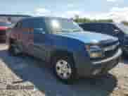 2003 Chevrolet Avalanche с VIN 3GNEC13T83G142077, выставлен на аукционе Copart как лот 70962725 с пробегом 217 154 миль миль и Списание • Salvage title. История ставок и продаж доступна на DreamBid. Изображение 4.