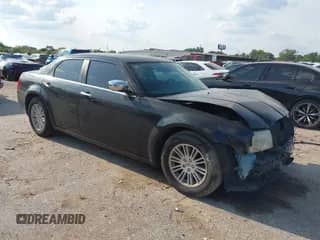 2010 Chrysler 300 Touring с VIN 2C3CA4CD7AH290125, выставлен на аукционе IAAI как лот 43151076 с пробегом 187 723 миль миль и . История ставок и продаж доступна на DreamBid. Изображение 1.