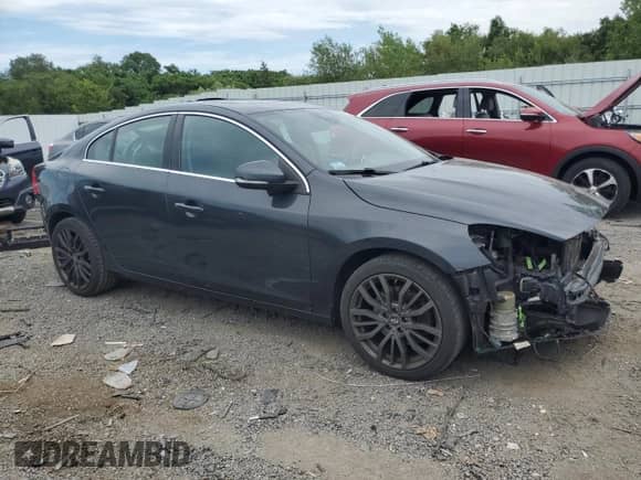 2012 Volvo S60 T6 с VIN YV1902FH0C2077423, выставлен на аукционе Copart как лот 65237985 с пробегом 140 958 миль миль и Чистый • Clean title. История ставок и продаж доступна на DreamBid. Изображение 4.