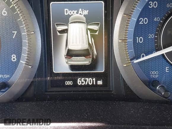 2016 Toyota Sienna XLE with VIN 5TDYK3DC2GS757055, listed as a IAAI auction lot 43483531 with 65,701 mi miles and . Bid and sale history available at DreamBid. Image 14.