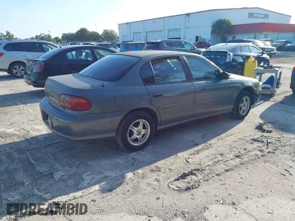 2005 Chevrolet Malibu Classic с VIN 1G1ND52F85M198604, выставлен на аукционе IAAI как лот 42767849 с пробегом 123 030 миль миль и . История ставок и продаж доступна на DreamBid. Изображение 4.