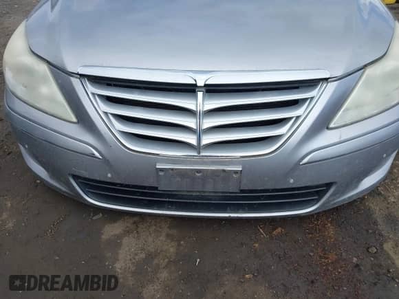 2009 Hyundai Genesis z VIN KMHGC46F69U064960, wystawiony jako IAAI lot #41954868 z przebiegiem 136 111 mil mil oraz . Historia ofert i sprzedaży dostępna na DreamBid. Obrazek 6.