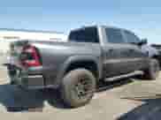 2023 Ram 1500 TRX z VIN 1C6SRFU90PN558994, wystawiony jako Copart lot #55171725 z przebiegiem 17 350 mil mil oraz Szkoda całkowita • Salvage title. Historia ofert i sprzedaży dostępna na DreamBid. Obrazek 3.