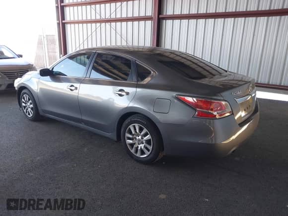 2015 Nissan Altima S z VIN 1N4AL3AP4FC435268, wystawiony jako IAAI lot #43120528 z przebiegiem 147 099 mil mil oraz . Historia ofert i sprzedaży dostępna na DreamBid. Obrazek 3.