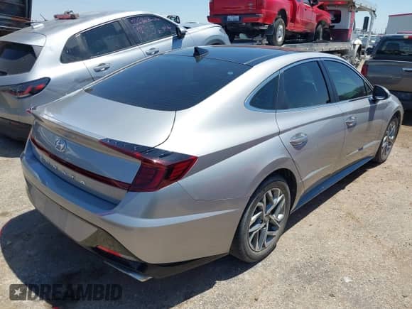 2023 Hyundai Sonata SEL с VIN KMHL14JA5PA277719, выставлен на аукционе IAAI как лот 42872660 с пробегом 38 681 миль миль и . История ставок и продаж доступна на DreamBid. Изображение 4.