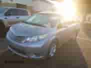 2017 Toyota Sienna LE Auto Access Seat с VIN 5TDKZ3DC2HS856414, выставлен на аукционе IAAI как лот 42640519 с пробегом 142 416 миль миль и . История ставок и продаж доступна на DreamBid. Изображение 2.