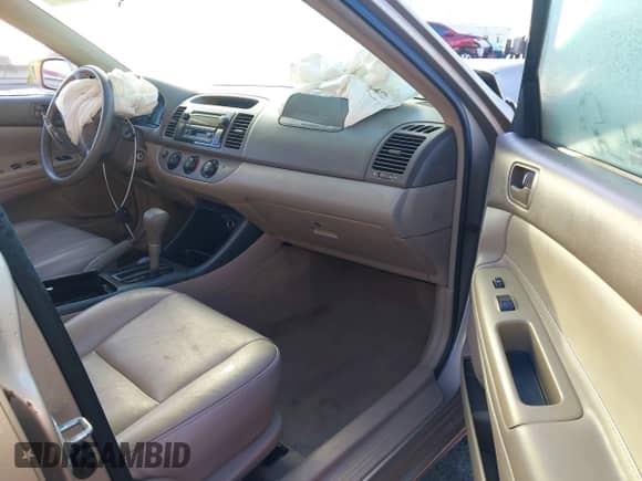 2003 Toyota Camry LE with VIN 4T1BF32K83U046675, listed as a IAAI auction lot 43440225 with 84,186 mi miles and . Bid and sale history available at DreamBid. Image 5.