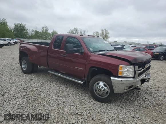 2013 Chevrolet Silverado 3500HD LTZ с VIN 1GC5K0C85DZ323012, выставлен на аукционе Copart как лот 57139605 с пробегом 187 362 миль миль и На запчасти • Non repairable. История ставок и продаж доступна на DreamBid. Изображение 4.