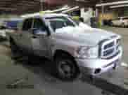 2007 Dodge 1500 SLT z VIN 3D7KR19D07G833903, wystawiony jako Copart lot #87939265 z przebiegiem 229 748 mil mil oraz Szkoda całkowita • Salvage title. Historia ofert i sprzedaży dostępna na DreamBid. Obrazek 4.