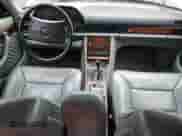 1990 Mercedes-Benz 300 с VIN WDBCA25D9LA550909, выставлен на аукционе Copart как лот 82717124 с пробегом 221 701 миль миль и Списание • Salvage title. История ставок и продаж доступна на DreamBid. Изображение 8.