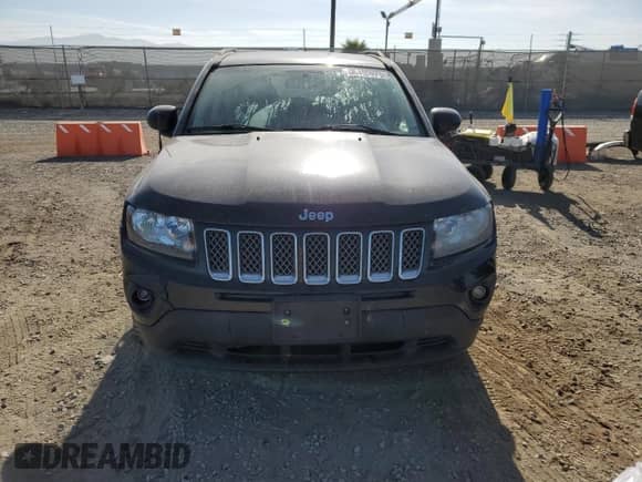 2014 Jeep Compass Latitude с VIN 1C4NJDEB7ED632935, выставлен на аукционе Copart как лот 68498975 с пробегом 70 222 миль миль и Списание • Salvage title. История ставок и продаж доступна на DreamBid. Изображение 5.
