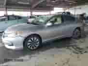 2017 Honda Accord EX-L с VIN JHMCR6F56HC025082, выставлен на аукционе Copart как лот 81887865 с пробегом 26 541 миль миль и Списание • Salvage title. История ставок и продаж доступна на DreamBid. Изображение 1.