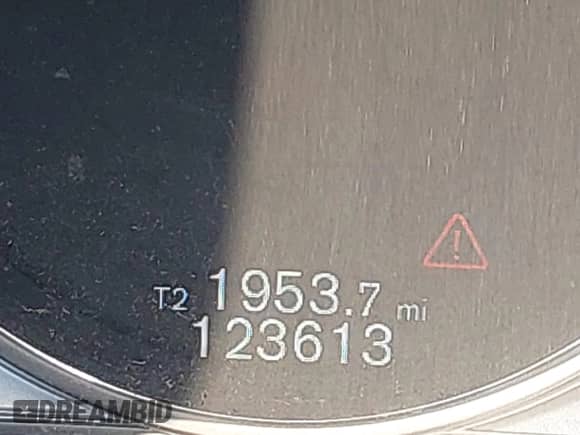 2015 Volvo S60 T5 Premier с VIN YV1612TK5F1340600, выставлен на аукционе IAAI как лот 42608394 с пробегом 123 613 миль миль и . История ставок и продаж доступна на DreamBid. Изображение 15.