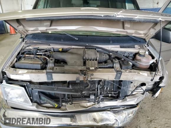 2002 Ford Econoline Cargo Recreational with VIN 1FDRE14W32HB64467, listed as a Copart auction lot 81878595 with 139,517 mi miles and Salvage title. Bid and sale history available at DreamBid. Image 12.