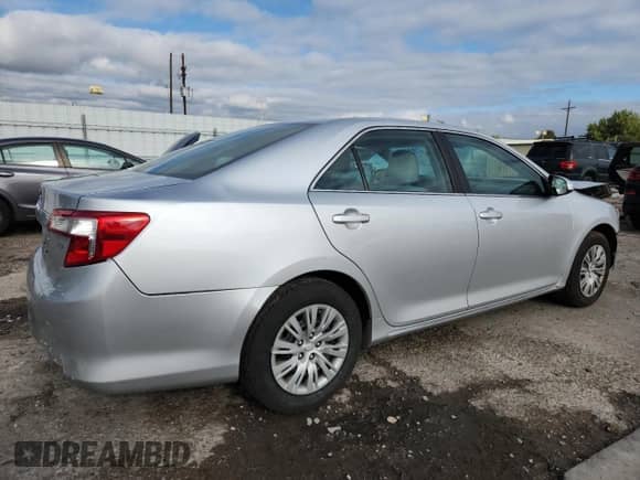 2014 Toyota Camry LE с VIN 4T1BF1FK3EU420479, выставлен на аукционе Copart как лот 85519115 с пробегом 160 877 миль миль и Списание • Salvage title. История ставок и продаж доступна на DreamBid. Изображение 3.