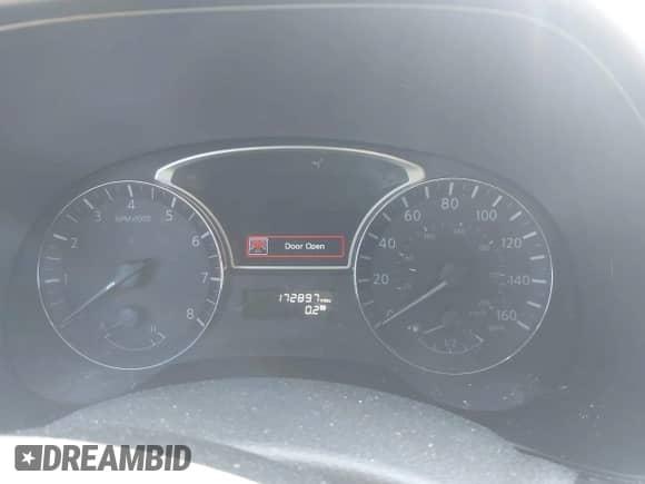 2015 Nissan Pathfinder SL with VIN 5N1AR2MMXFC685162, listed as a IAAI auction lot 42325622 with 172,897 mi miles and . Bid and sale history available at DreamBid. Image 7.