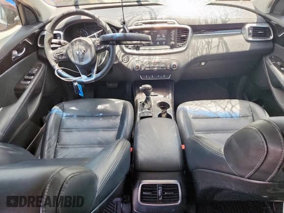 2017 Kia Sorento EX с VIN 5XYPHDA1XHG277458, выставлен на аукционе Copart как лот 65332865 с пробегом 106 682 миль миль и Списание • Salvage title. История ставок и продаж доступна на DreamBid. Изображение 8.