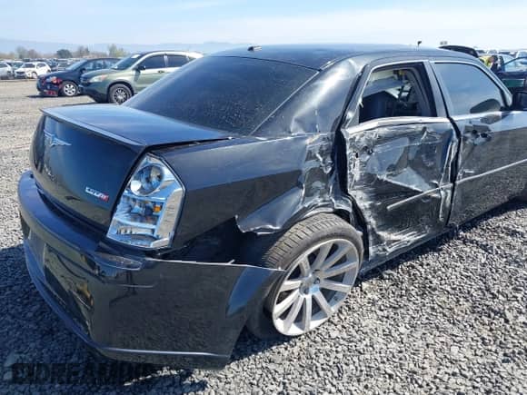 2006 Chrysler 300 C SRT-8 with VIN 2C3LA73W36H509656, listed as a IAAI auction lot 41852179 with 92,209 mi miles and . Bid and sale history available at DreamBid. Image 20.