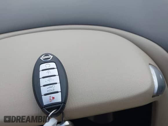 2013 Nissan Pathfinder SV z VIN 5N1AR2MN0DC644822, wystawiony jako IAAI lot #42756284 z przebiegiem 135 651 mil mil oraz . Historia ofert i sprzedaży dostępna na DreamBid. Obrazek 11.
