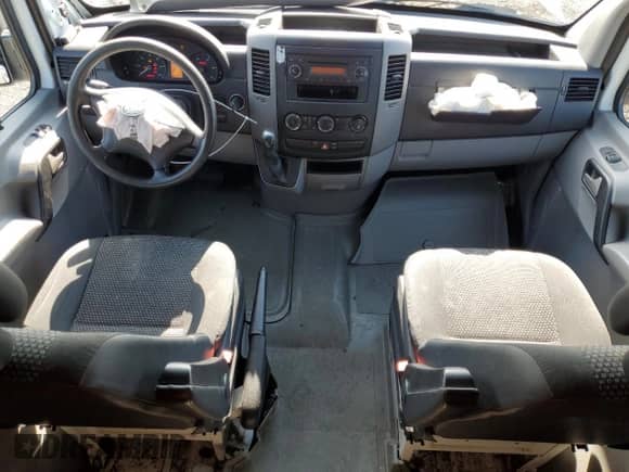 2007 Dodge Sprinter with VIN WD0PE745775220450, listed as a Copart auction lot 54444025 with 84,625 mi miles and Salvage title. Bid and sale history available at DreamBid. Image 8.
