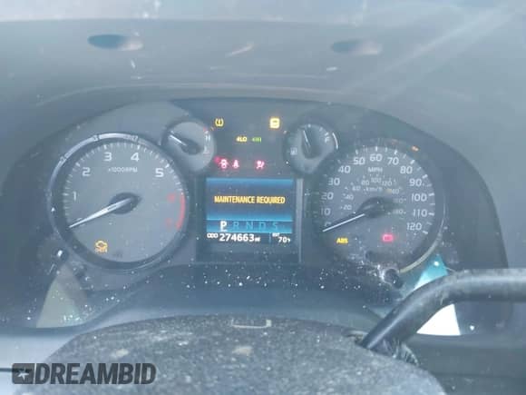 2017 Toyota Tundra SR with VIN 5TFUM5F16HX070124, listed as a IAAI auction lot 43340120 with 274,663 mi miles and . Bid and sale history available at DreamBid. Image 7.