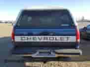 1996 Chevrolet Silverado 1500 z VIN 2GCEK19R6T1195179, wystawiony jako Copart lot #87234415 z przebiegiem 193 236 mil mil oraz Szkoda całkowita • Salvage title. Historia ofert i sprzedaży dostępna na DreamBid. Obrazek 6.