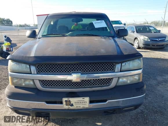 2005 Chevrolet Silverado 1500 LS z VIN 2GCEC19V851160608, wystawiony jako IAAI lot #43504257 z przebiegiem 171 654 mil mil oraz . Historia ofert i sprzedaży dostępna na DreamBid. Obrazek 6.