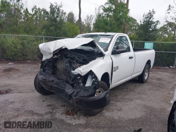 2023 Ram 1500 Tradesman с VIN 3C6JR6DG7PG674129, выставлен на аукционе IAAI как лот 42147365 с пробегом Не указан миль и . История ставок и продаж доступна на DreamBid. Изображение 2.