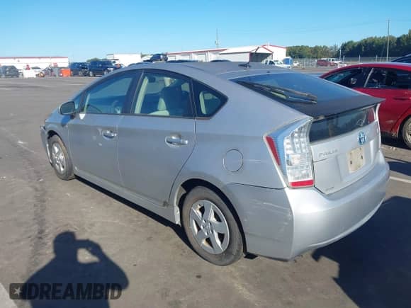 2011 Toyota Prius III with VIN JTDKN3DUXB1386738, listed as a IAAI auction lot 43390373 with 142,762 mi miles and . Bid and sale history available at DreamBid. Image 3.