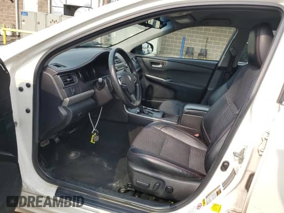 2015 Toyota Camry SE с VIN 4T1BF1FK7FU499396, выставлен на аукционе Copart как лот 67712425 с пробегом 198 010 миль миль и Списание • Salvage title. История ставок и продаж доступна на DreamBid. Изображение 7.