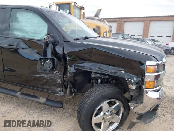 2015 Chevrolet Silverado 2500HD LT with VIN 1GC1KVEG9FF152026, listed as a IAAI auction lot 43427334 with 214,348 mi miles and . Bid and sale history available at DreamBid. Image 6.