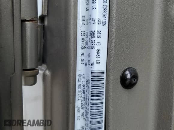 2003 Jeep Wrangler Sahara с VIN 1J4FA59S13P312830, выставлен на аукционе Copart как лот 52730955 с пробегом 99 247 миль миль и Списание • Salvage title. История ставок и продаж доступна на DreamBid. Изображение 12.