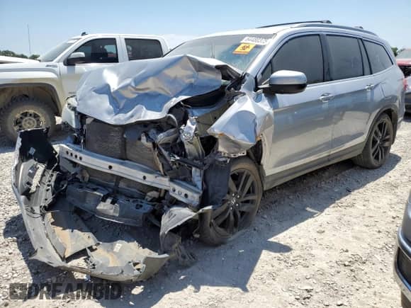 2016 Honda Pilot EX-L with VIN 5FNYF6H83GB081215, listed as a Copart auction lot 64480375 with Not provided miles and Salvage title. Bid and sale history available at DreamBid. Image 1.