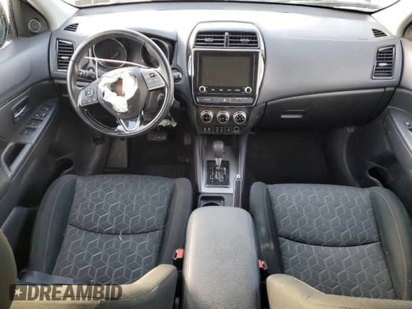 2022 Mitsubishi Outlander ES z VIN JA4ARUAU9NU021782, wystawiony jako Copart lot #87249595 z przebiegiem 48 476 mil mil oraz Nie do naprawy • Non repairable. Historia ofert i sprzedaży dostępna na DreamBid. Obrazek 8.