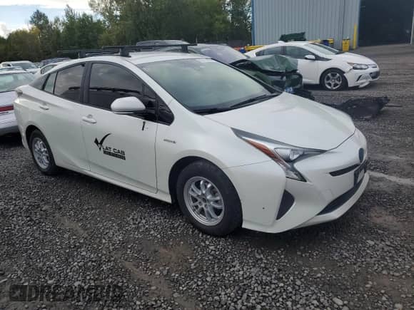 2018 Toyota Prius Two с VIN JTDKARFU8J3550597, выставлен на аукционе Copart как лот 82217805 с пробегом 233 075 миль миль и Списание • Salvage title. История ставок и продаж доступна на DreamBid. Изображение 4.