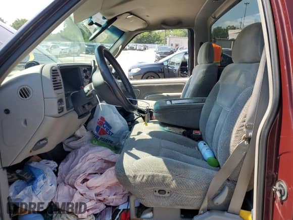 2000 Chevrolet Silverado 2500 z VIN 1GCGK24R1YR179315, wystawiony jako Copart lot #62485564 z przebiegiem 125 566 mil mil oraz Szkoda całkowita • Salvage title. Historia ofert i sprzedaży dostępna na DreamBid. Obrazek 7.