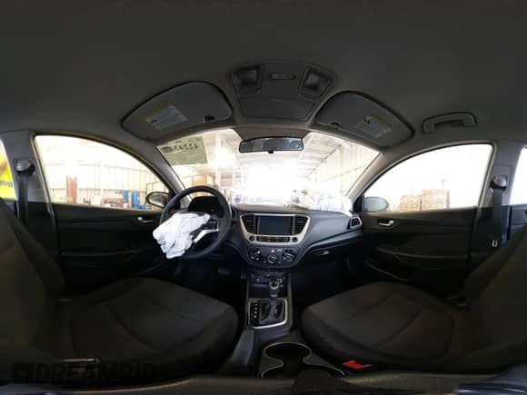 2019 Hyundai Accent SE z VIN 3KPC24A31KE061360, wystawiony jako IAAI lot #42243442 z przebiegiem 105 114 mil mil oraz . Historia ofert i sprzedaży dostępna na DreamBid. Obrazek 17.