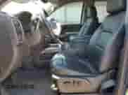2020 Chevrolet Silverado 1500 LTZ с VIN 3GCUYGETXLG386691, выставлен на аукционе Copart как лот 57436225 с пробегом 107 183 миль миль и Списание • Salvage title. История ставок и продаж доступна на DreamBid. Изображение 7.