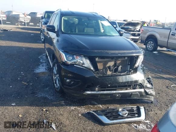 2018 Nissan Pathfinder S with VIN 5N1DR2MNXJC642696, listed as a IAAI auction lot 41803396 with 56,586 mi miles and . Bid and sale history available at DreamBid. Image 12.