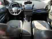 2018 Ford Escape SE z VIN 1FMCU9GD3JUC30233, wystawiony jako Copart lot #64203535 z przebiegiem 89 790 mil mil oraz Szkoda całkowita • Salvage title. Historia ofert i sprzedaży dostępna na DreamBid. Obrazek 8.